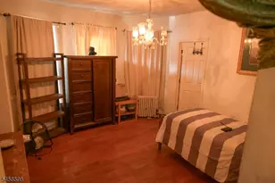 131 N 19th St, East Orange, NJ 07017 - Photo 8