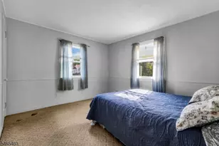 8 Somers Pl, South Bound Brook Boro, NJ 08880 - Photo 12