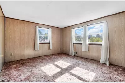 8 Somers Pl, South Bound Brook Boro, NJ 08880 - Photo 20
