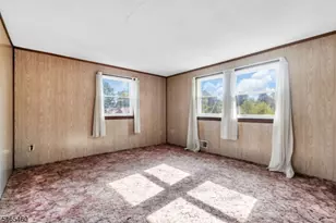 8 Somers Pl, South Bound Brook Boro, NJ 08880 - Photo 20