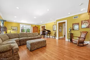 76 Summit Ave, Hackensack, NJ 07601 - Photo 18