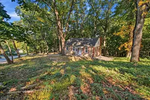 601 Succasunna Rd, Roxbury Township, NJ 07850 - Photo 8
