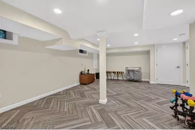 125 Druid Ave, Dumont, NJ 07628 - Photo 22