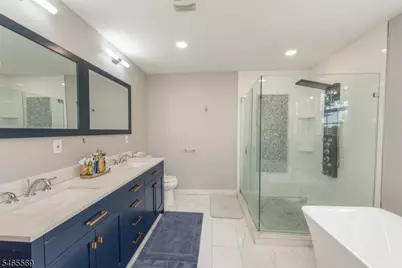 767 Hemlock Rd, Union Township, NJ 07083 - Photo 20