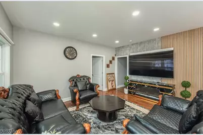 767 Hemlock Rd, Union Township, NJ 07083 - Photo 12