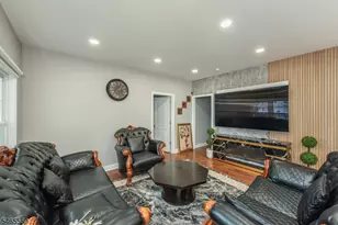767 Hemlock Rd, Union Township, NJ 07083 - Photo 12