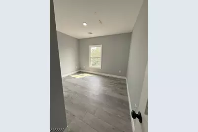 182 3rd St, Passaic, NJ 07055 - Photo 4