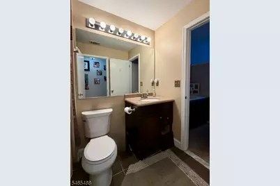 46 Morgan Ct, Bedminster Township, NJ 07921 - Photo 8