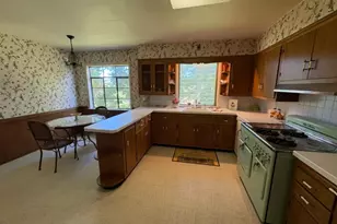 6 Stanford Ct, West Orange Township, NJ 07052 - Photo 10