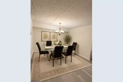 1 Iron Forge Sq #20, Pompton Lakes, NJ 07442 - Photo 4