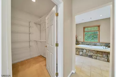 3 Shenandoah Ct, Washington Township, NJ 07853 - Photo 18