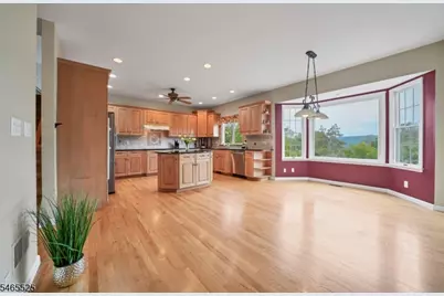 3 Shenandoah Ct, Washington Township, NJ 07853 - Photo 10
