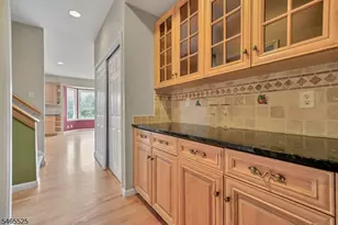 3 Shenandoah Ct, Washington Township, NJ 07853 - Photo 8
