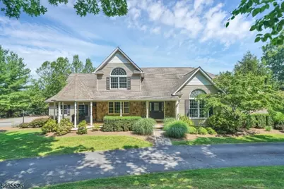 3 Shenandoah Ct, Washington Township, NJ 07853 - Photo 1