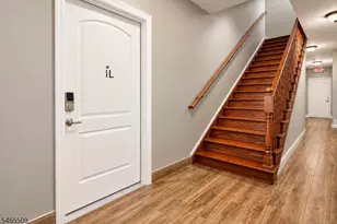 47 Campbell Ave, Hackensack, NJ 07601 - Photo 14