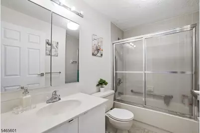 1633 Harmon Cove Tower, Secaucus, NJ 07094 - Photo 26