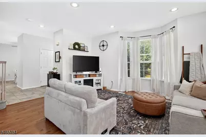 45 Hancock Dr, Morris Township, NJ 07960 - Photo 8