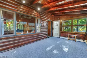 2207 Lakeside Dr W, Vernon, NJ 07422 - Photo 8