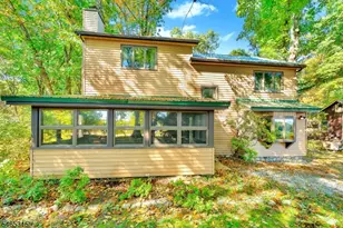 2207 Lakeside Dr W, Vernon, NJ 07422 - Photo 4