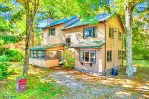 2207 Lakeside Dr W, Vernon, NJ 07422 - Photo 2
