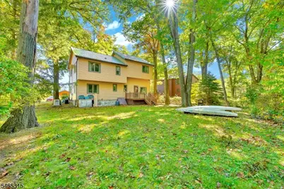 2207 Lakeside Dr W, Vernon, NJ 07422 - Photo 36