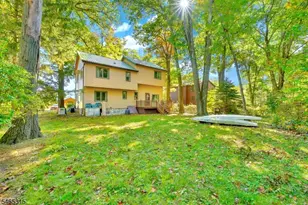 2207 Lakeside Dr W, Vernon, NJ 07422 - Photo 36