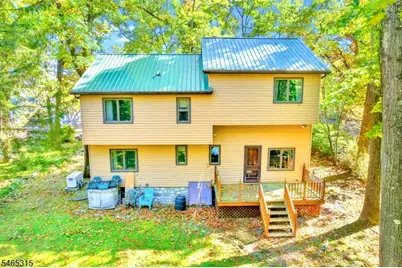 2207 Lakeside Dr W, Vernon, NJ 07422 - Photo 32