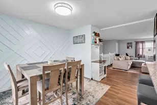 53D White Str, Eatontown Boro, NJ 07724 - Photo 6