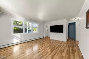 224 Baker St, Dover, NJ 07801 - Photo 6