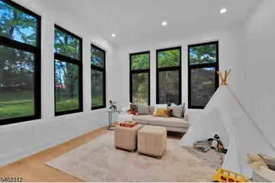 8 Fordham Rd, Livingston, NJ 07039 - Photo 30
