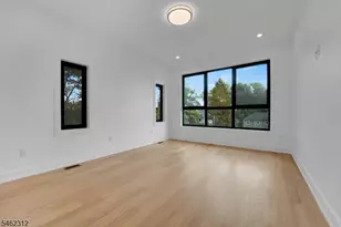 8 Fordham Rd, Livingston, NJ 07039 - Photo 28