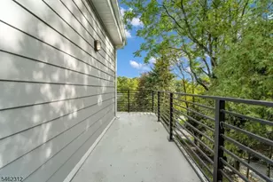 8 Fordham Rd, Livingston, NJ 07039 - Photo 20