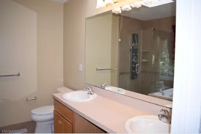 121 Cardigan Ct, Parsippany, NJ 07054 - Photo 14
