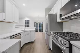 26 Gordon Cir, Parsippany, NJ 07054 - Photo 8