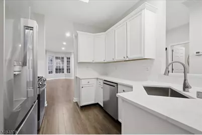 26 Gordon Cir, Parsippany, NJ 07054 - Photo 10