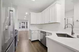 26 Gordon Cir, Parsippany, NJ 07054 - Photo 10