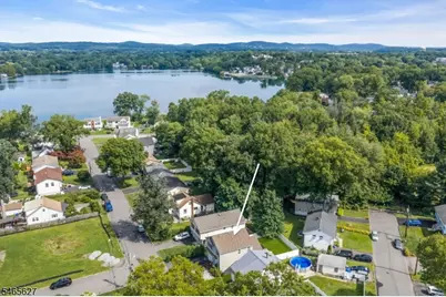 42 Deerfield Rd, Parsippany, NJ 07054 - Photo 6