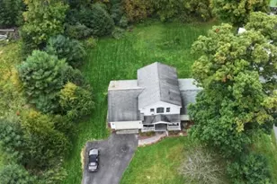 106 Holiday Ln, Montague, NJ 07827 - Photo 2