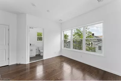 914 Bergen St #2, Newark, NJ 07112 - Photo 8