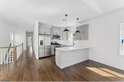 914 Bergen St #2, Newark, NJ 07112 - Photo 2