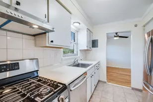 14 Wedgewood Dr, Verona, NJ 07044 - Photo 2