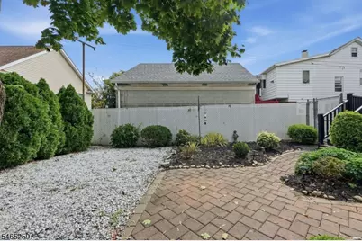 112 Jefferson Pl, Totowa, NJ 07512 - Photo 26