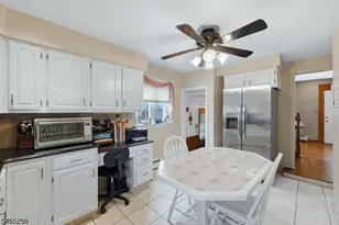 112 Jefferson Pl, Totowa, NJ 07512 - Photo 8