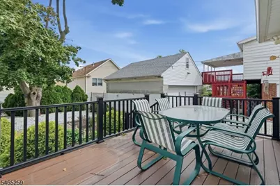 112 Jefferson Pl, Totowa, NJ 07512 - Photo 12