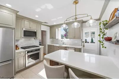 2766 Larchmont Rd, Union Township, NJ 07083 - Photo 10