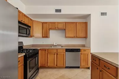 1677 Springfield Ave #2, Maplewood, NJ 07040 - Photo 4