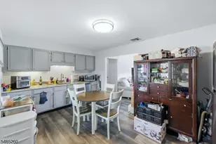 107 Crosby Ave, Totowa, NJ 07512 - Photo 24