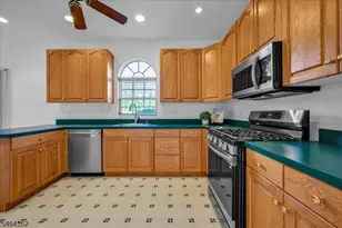 21 Reinhart Way, Bridgewater, NJ 08807 - Photo 12