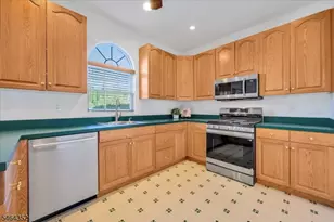 21 Reinhart Way, Bridgewater, NJ 08807 - Photo 14