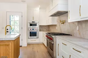 257 Upper Mountain Ave, Montclair, NJ 07043 - Photo 18